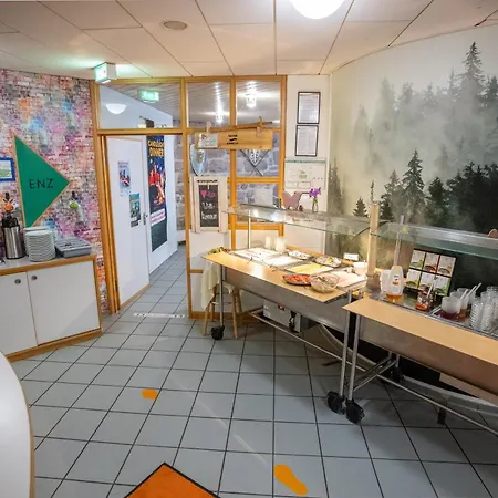 Burg Rabeneck Hostel *